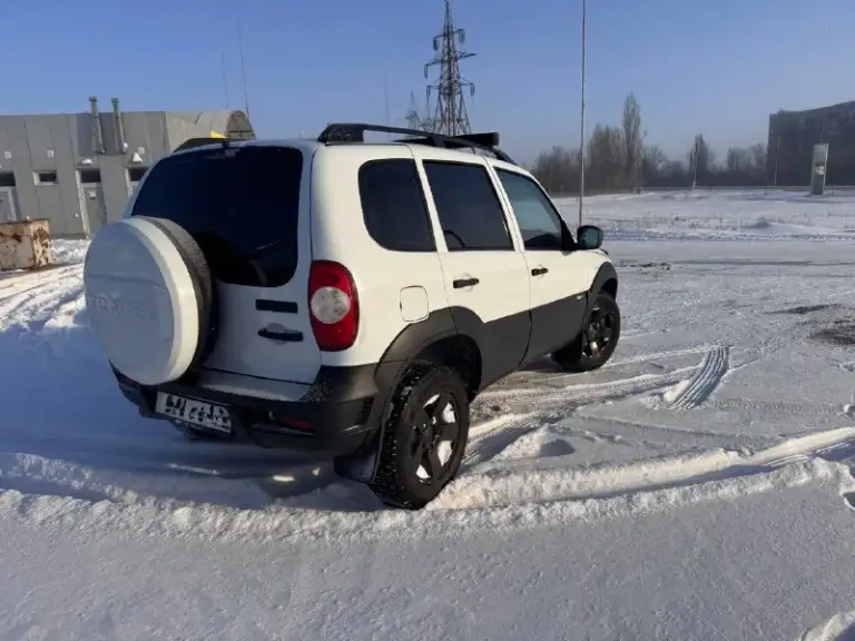 Продам chevrolet niva 2016 года
Заводской обвес off road
Отличный хозяйский автомобиль
Сел и поехал
Всё работает как надо
Без коррозии
Кузов после обработки
Цена договорная
+79592046994
+79094397775
Вопросы писать сюда 👤
📞 Звоните: +7(959)2046994 - фотография - 4