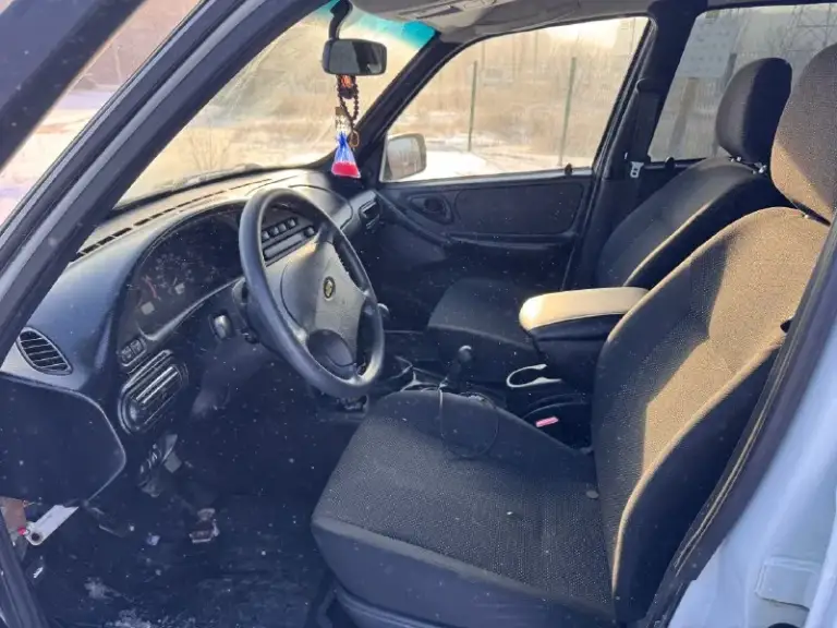 Продам chevrolet niva 2016 года
Заводской обвес off road
Отличный хозяйский автомобиль
Сел и поехал
Всё работает как надо
Без коррозии
Кузов после обработки
Цена договорная
+79592046994
+79094397775
Вопросы писать сюда 👤
📞 Звоните: +7(959)2046994 - фотография - 5