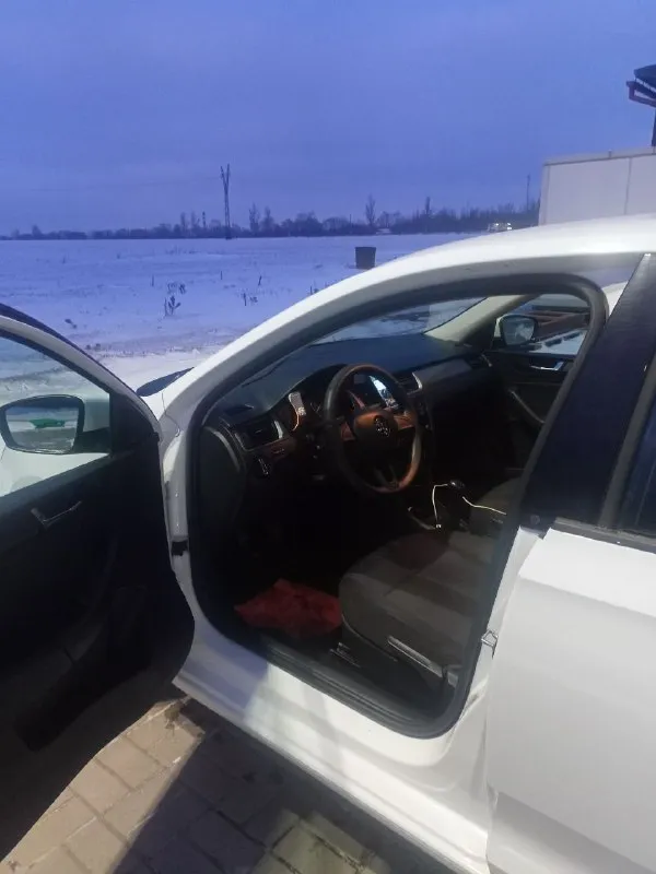 Продам skoda rapid 1.6, 90
Подогрев лобового, переднее стеклоподъёмники
205.000 Немотанный, не такси,
То пройдено
Цена 990.000
Плюс летняя резина на дисках (металл)
Донецк
Звоните +79790675602
+79494836080 - фотография - 7