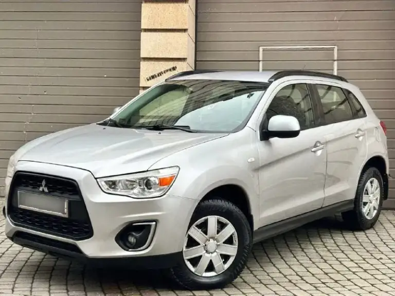 Продам mitsubishi asx рестайлинг
Год выпуска:2014
Объём двигателя:1.6.v16
Кпп механическая
Родной пробег:124.000 км
Один собственник

Автомобиль в родном окрасе!
Состояние кузова идеальное
Рыжиков, корозии и прочих нюансов нет
Все технические обслуживания проводились исключительно у официального дилера, с соблюдением всех сроков. Авто в отличном состоянии как технически, так и визуально.
Заводское остекление.

Комплектация:
Бортовой компьютер,
Подогрев сидений,4 стеклоподъемника, кондиционер, электро зеркала, противотуманные фары, подогрев стекл, abs esp, aux bluetooth, полный комплект ключей и много чего прочего для комфортного вождения
По документам любой вид оформления
Автотека кристально чистая, ✅

Цена:1.120.000

Г. Донецк

Номер телефона:
+7949-051-41-89 - фотография - 2