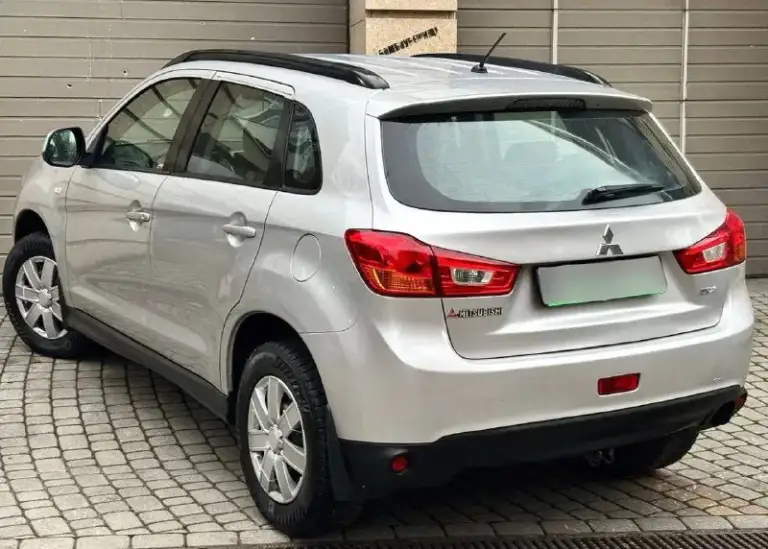 Продам mitsubishi asx рестайлинг
Год выпуска:2014
Объём двигателя:1.6.v16
Кпп механическая
Родной пробег:124.000 км
Один собственник

Автомобиль в родном окрасе!
Состояние кузова идеальное
Рыжиков, корозии и прочих нюансов нет
Все технические обслуживания проводились исключительно у официального дилера, с соблюдением всех сроков. Авто в отличном состоянии как технически, так и визуально.
Заводское остекление.

Комплектация:
Бортовой компьютер,
Подогрев сидений,4 стеклоподъемника, кондиционер, электро зеркала, противотуманные фары, подогрев стекл, abs esp, aux bluetooth, полный комплект ключей и много чего прочего для комфортного вождения
По документам любой вид оформления
Автотека кристально чистая, ✅

Цена:1.120.000

Г. Донецк

Номер телефона:
+7949-051-41-89 - фотография - 3