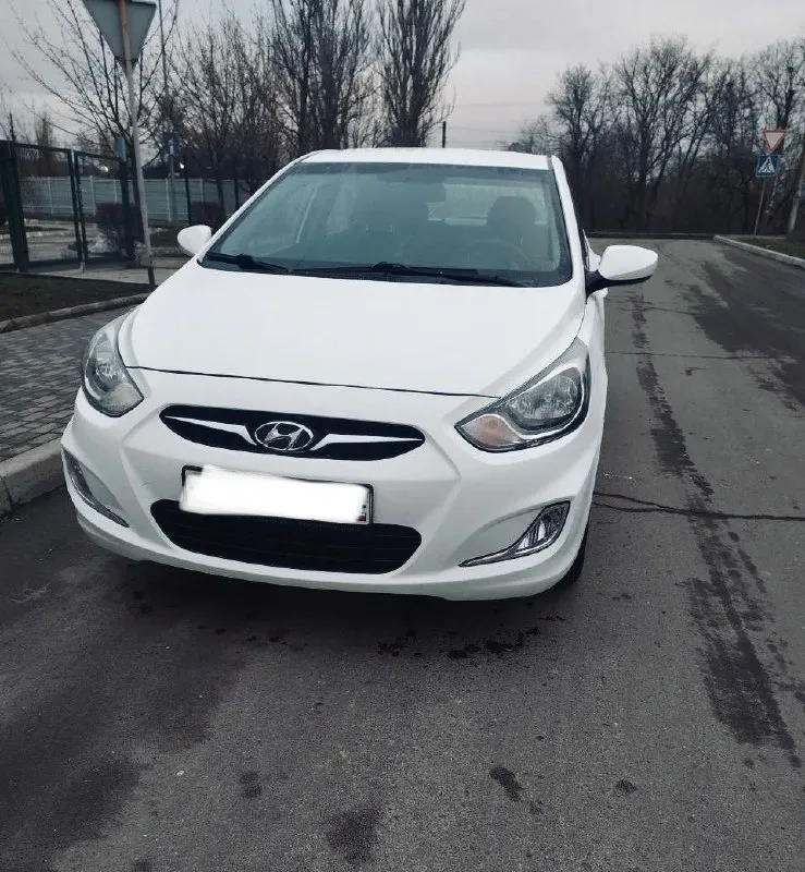 Продается hyundai solaris, 2013 год, 1,6 механика
1 Хозяин, родной пробег 160.000
Авто в идеальном состоянии, кондиционер, 4 стеклоподъёмника, обогрев сидений, обогрев лобового стекла (зоны дворников), обогрев зеркал, сигнализация, два ключа.

+79495591529

Цена 1 010 000 руб. Торг.
Осмотр донецк - фотография - 1