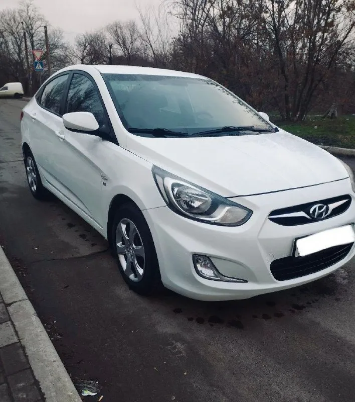 Продается hyundai solaris, 2013 год, 1,6 механика
1 Хозяин, родной пробег 160.000
Авто в идеальном состоянии, кондиционер, 4 стеклоподъёмника, обогрев сидений, обогрев лобового стекла (зоны дворников), обогрев зеркал, сигнализация, два ключа.

+79495591529

Цена 1 010 000 руб. Торг.
Осмотр донецк - фотография - 2