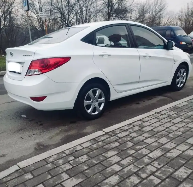 Продается hyundai solaris, 2013 год, 1,6 механика
1 Хозяин, родной пробег 160.000
Авто в идеальном состоянии, кондиционер, 4 стеклоподъёмника, обогрев сидений, обогрев лобового стекла (зоны дворников), обогрев зеркал, сигнализация, два ключа.

+79495591529

Цена 1 010 000 руб. Торг.
Осмотр донецк - фотография - 4