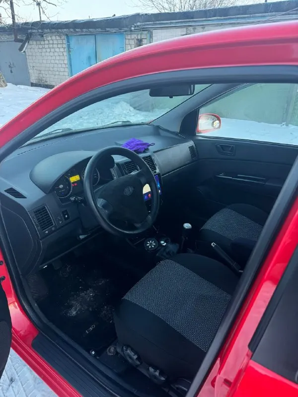 Продам hyundai getz 1.4 механика
Пробег 140тысяч родной
2006Г рестайлинг
В шикарном техническом состоянии! Авто не требует никаких вложений, мотор и коробка работают как надо.
Кузов для своих лет хорошем состоянии, пороги и днище без коррозии. Уже на зимней резине
Заменил: масло и фильтра в двс, кпп.
Ремни грм, гур, кондиционера, генератора, помпа.
Новый антифриз(промывали систему)
Вся подвеска обслужена.
Авто после замены не проехало еще 1000 км
По комплектации
Подогревы сидений, регулировка зеркал, стеклоподъемники, кондиционер, андроид планшет (новый), противотуманки.
Состояние салона как новое!
Цена 490 т. Р. Торг у капота осмотр макеевка
+79493359273
📞 Звоните: +7(949)3359273 - фотография - 5
