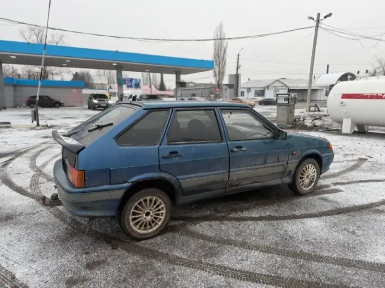 Продам срочно ваз 2114 2005 года выпуска. Автомобиль в хорошем состоянии. Двигатель работает без нареканий, не троит, не дымит. Кпп работает хорошо. Установлена сигнализация. Хороший свет. Хорошая музыка. Автомобиль находится в г. Донецке. Цена 110 тыс. Рублей. Реальному покупателю торг. Тел. +79495339607, +79494458467
📞 🇷🇺 Звоните: +79495339607 - фотография - 2