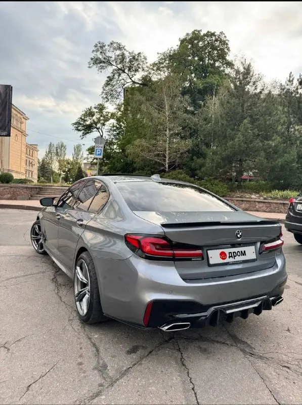 Bmw 540i g30
Bmw g30 2018 года

‼️Срочная продажа‼️
‼️Обмен не интересует‼️

💰3,600,000Р

Комплектация at executive✅
M performance с завода ✅
Аудиосистема "bower & wilkins" (самый топ)✅
Возможна продажа в кредит✅
3 Литра бензин ✅
Лучший ⛽️ b58 мотор ✅
98 Тыс км пробега ✅
Т. О полностью обслужена ✅
Комфортные сидения ✅
Активный свет ✅
Люк, музыка ✅
Под рулевые лепестки ✅
Без ключевой доступ ✅
Машина находится в г донецк
+7 949 332 28 34

@L2_rus - фотография - 1