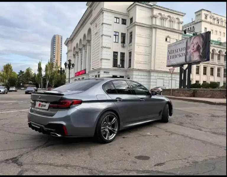 Bmw 540i g30
Bmw g30 2018 года

‼️Срочная продажа‼️
‼️Обмен не интересует‼️

💰3,600,000Р

Комплектация at executive✅
M performance с завода ✅
Аудиосистема "bower & wilkins" (самый топ)✅
Возможна продажа в кредит✅
3 Литра бензин ✅
Лучший ⛽️ b58 мотор ✅
98 Тыс км пробега ✅
Т. О полностью обслужена ✅
Комфортные сидения ✅
Активный свет ✅
Люк, музыка ✅
Под рулевые лепестки ✅
Без ключевой доступ ✅
Машина находится в г донецк
+7 949 332 28 34

@L2_rus - фотография - 3
