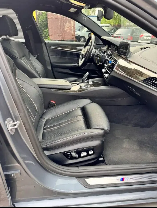 Bmw 540i g30
Bmw g30 2018 года

‼️Срочная продажа‼️
‼️Обмен не интересует‼️

💰3,600,000Р

Комплектация at executive✅
M performance с завода ✅
Аудиосистема "bower & wilkins" (самый топ)✅
Возможна продажа в кредит✅
3 Литра бензин ✅
Лучший ⛽️ b58 мотор ✅
98 Тыс км пробега ✅
Т. О полностью обслужена ✅
Комфортные сидения ✅
Активный свет ✅
Люк, музыка ✅
Под рулевые лепестки ✅
Без ключевой доступ ✅
Машина находится в г донецк
+7 949 332 28 34

@L2_rus - фотография - 4