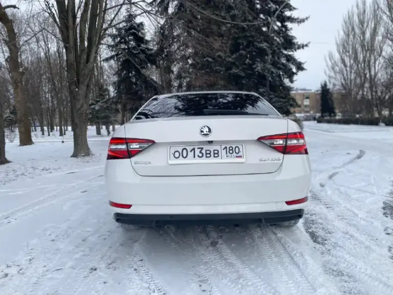 Продам skoda super b 2019 года выпуска, 1.4 двигатель, пробега, коробка 7- ми ступенчатая dsg, все уязвимые места в бронепленке, не битая, без подкраса, в идеальнейшем состоянии, салон кожаный, адаптивный свет, адаптивный круиз- контроль, жк экран, датчик света, датчик дождя, багажник с автоматическим открыванием и закрыванием. Тел+79495123134
📞 Звоните: +7(949)5123134 - фотография - 3
