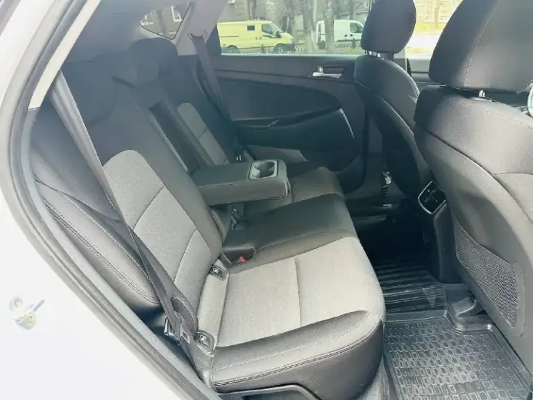 🚗Продам hyundai tucson🚗
Конец 2019г
- 2.0 Бензин
-Пробег 135 800км
-Полный привод 4х4
-Коробка автомат работает идеально!!
-Двигатель без посторонних звуков!
-Подогрев сидений перед зад
-Подогрев руля
-Климат контроль двухзонный
-Круиз контроль
-Адаптивный поворотный свет
-Сигнализация с автозапуском
-Стекла все родные
-Мульте медиа
-Мульте руль
-Камера заднего вида
-Авто без вложений‼️
-Птс оригинал
Переоформление без проблем
❗️Цена:1.999.000₽❗️
☎️Все вопросы по телефону:+79590354967
📞 Звоните: +7(959)0354967 - фотография - 10