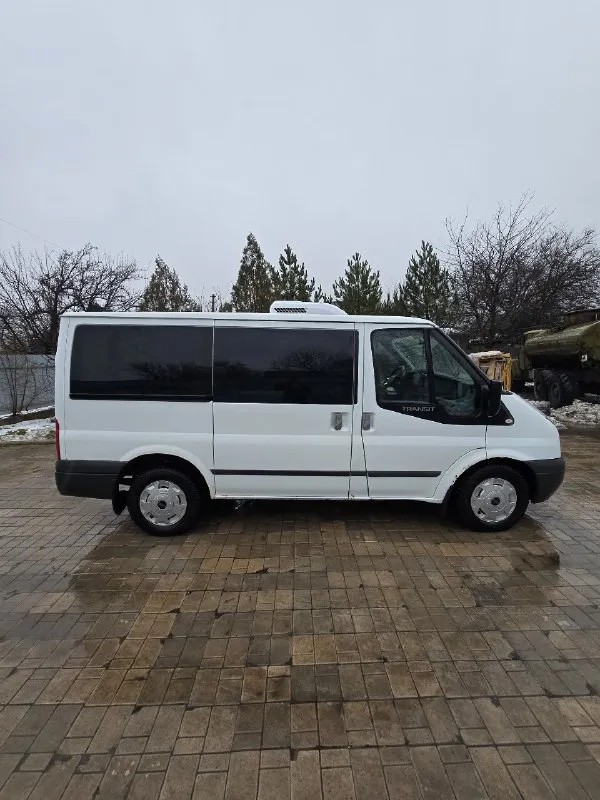 💶 Цена:1.400000р торг
📮 Город:комсомольское
🚘 Марка / модель: ford transit
📅 Год выпуска:2009
📊 Пробег:235000км
⛽ Двигатель (тип, объем, ): 2.2
🔧 Тип кпп:механика 5ст
📝 Описание:машина полностью в рабочем состоянии. Без масложора. Заводится в любой мороз без проблем. Летом установлен кондиционер на крыше. Автомобиль можно использовать как грузовой.2 комплекта колес на железных дисках. Категория в 8+1.установлен монитор, камера заднего вида. Цепь грм поменяна на 190т км, новая помпа, новый генератор. Переоформление без проблем. Один владелец в птс.
☎ Телефон:+79496140558(телеграм)
📞 Звоните: +7(949)6140558 - фотография - 4