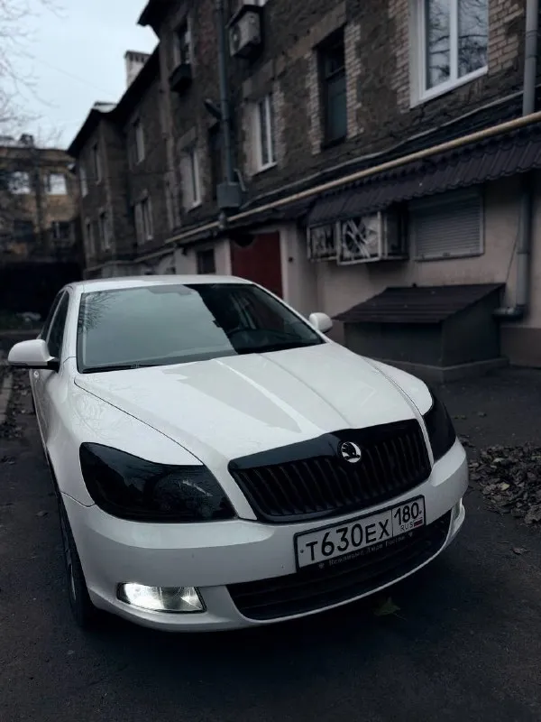 Пока есть интересующий меня авто, продаю свой
Октавия а5 1,8 tsi на акпп aisin
Вложений никаких не требует
Техничка в идеале, ни на чем не экономил, все сделано
Турбина сухая дует как надо, тнвд с генератором на днях поменяны, течей никаких нет, расхода масла нет
Форсунки чистились под высоким давлением
Коробку обслужил, все отлично, ни затупок, ни пинков, все четко
По машине ни одной ошибки, кроме лампочек туманок
Комплектация предмаксималка, адаптивные фары, подогревы сидений, заднего дивана, мультируль, климат-контроль, круиз-контроль, много чего, весь жир
В данный момент стоят биледы с адаптацией, только сделал, но есть другие оригинальные фары, в сток виде
Много чего могу рассказать по машине
Родной пробег 217к
1.1, Хорошим людям хороший торг
+79787051015 - фотография - 4