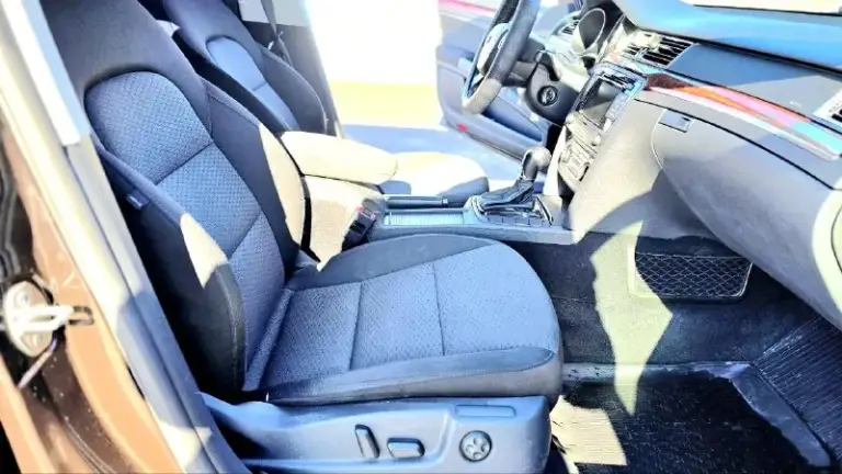 Продаю автомобиль skoda superb 2012 года в отличном состоянии для своих лет. Первая регистрация с 2013 года. Без дтп.
Два владельца.
Пробег 172000
Мотор 1,8 tsi
Коробка автомат не пинает. С хорошей комплектацией elegance. Автомобиль полностью обслужен.
То проходила во время по регламенту. По кузову как на фото гнили ржавчины нет. Продажа с полным переоформлением. Юридически чист. Осмотр г. Донецк по договорённости. Цена 1.120000 из-за срочности.
Звонить по номеру телефона +79490881846 или пишите в телеграмм +79496167298. Звонить только реальным покупателям. - фотография - 8