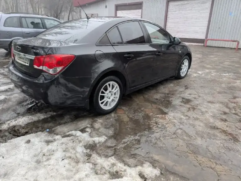 Г. Донецк продаётся chevrolet cruze 2011 года — надёжный и комфортный седан для города и трассы. Отличный вариант для повседневной эксплуатации, работы и семейных поездок. Автомобиль в хорошем техническом состоянии. 🔧 преимущества автомобиля: ✅ бензиновый двигатель 1.8 (141 л. С. ) ✅ автоматическая коробка передач ✅ передний привод ✅ кондиционер ✅ усилитель рулевого управления ✅ подогрев передних сидений ✅ электростеклоподъёмники все четыре✅ электропривод зеркал ✅ аудиосистема ✅ abs ✅ подушки безопасности водителя и пассажира ✅ иммобилайзер ✅ центральный замок✅ мультируль✅ цена 750 т. Р +79494193275
📞 Звоните: +7(949)4193275 - фотография - 4