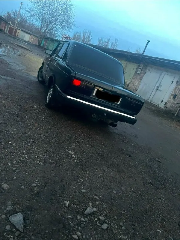 Продам ваз 2107 1998 года!
-Объём 1.5 карбюратор. Бензин, работает ровно, не троит не дымит!
-Заводится в любые морозы.
-Учёт постоянный днр по тп!
-Кпп 5 ступка
-Днище целое, лонжероны, пороги, днище, стаканы, все в хорошем состоянии!
Есть косячки по кузову в силу возраста.
-Стоит хороший свет, музыка есть, фаркоп!
-Печка греет, электрика полностью исправная
-Авто на титанах, все есть, резина зимка на шипах!
-Цена для данного авто 95 тысяч с торгом!
+79493853031( Если не дозвонитесь, телеграмм на этот номер) больше фото в лс
Донецк, пролетарский район.
📲 Tg: @tsyrikkk
📞 Звоните: +7(949)3853031 - фотография - 4