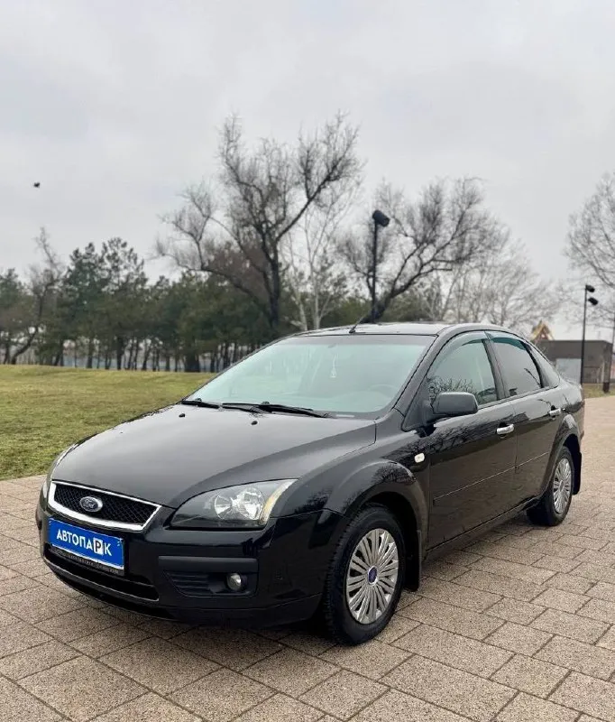 ⬛️ Ford focus ll

💰Цена: 570 000р
🏢Город: мариуполь
📅Год выпуска: 2006
🧾Пробег: 168 649км.
⚙️Двигатель: 1.8
⛽Топливо: бензин
⚙️Кпп: механика

📞Телефон:

+7-949-727-41-51
+7-989-263-55-56
+7-949-713-18-14

💾 Описание:

Ford focus ii sedan – проверенный выбор для тех, кто ценит надёжность и практичность в каждом километре пути. Модель сочетает в себе проверенный 1,8-литровый бензиновый агрегат мощностью 125 л. С. И лёгкую переднеприводную платформу, что делает её идеальной для городской жизни и дальних поездок без лишних затрат.

✅ 2 Владельца, птс оригинал

✅ Родная краска

✅ Оригинальный пробег

Комплектация:
Климат контроль, подогрев сидений, электропакет, abs, airbag, гидроусилитель руля, сигнализация, птф.

Улица шевченко 269

🏦 Возможна продажа в кредит по двум документам. - фотография - 1