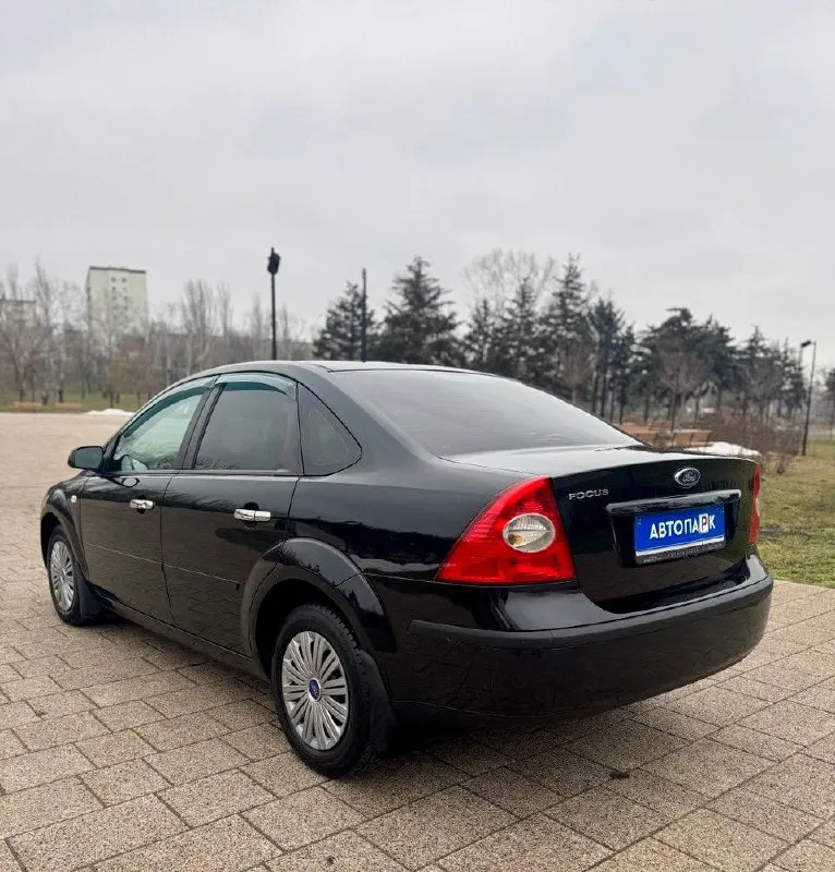 ⬛️ Ford focus ll

💰Цена: 570 000р
🏢Город: мариуполь
📅Год выпуска: 2006
🧾Пробег: 168 649км.
⚙️Двигатель: 1.8
⛽Топливо: бензин
⚙️Кпп: механика

📞Телефон:

+7-949-727-41-51
+7-989-263-55-56
+7-949-713-18-14

💾 Описание:

Ford focus ii sedan – проверенный выбор для тех, кто ценит надёжность и практичность в каждом километре пути. Модель сочетает в себе проверенный 1,8-литровый бензиновый агрегат мощностью 125 л. С. И лёгкую переднеприводную платформу, что делает её идеальной для городской жизни и дальних поездок без лишних затрат.

✅ 2 Владельца, птс оригинал

✅ Родная краска

✅ Оригинальный пробег

Комплектация:
Климат контроль, подогрев сидений, электропакет, abs, airbag, гидроусилитель руля, сигнализация, птф.

Улица шевченко 269

🏦 Возможна продажа в кредит по двум документам. - фотография - 6