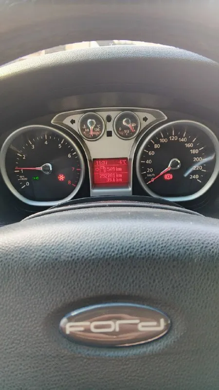 Автор: ford фокус2 ресайлинг. На учете на мне 2 года. 1.8 мкпп. 2008г. Пробег 292500.зимний пакет обогревы лобового заднего стекла, зеркал, форсунок омывателя, передних сидений, датчик света, датчик дождя, автозапуск старлайн, масло не ест, коробка mtx75 от 2-ух литрового мотора(неубиваемая), ходовая без стуков, грюков, скрипов, музыка усилитель сабвуфер, летняя резина на литых дисках р16 новая, зима р15, осенью красился в круг кроме крыши. 650т. Р торг у капота. Горловка +79493652265.. !!!наш телеграм канал [ бесплатное размещение за репост!!! Правила сообщества [ мы в мах [ [
📞 Звоните: +7(949)3652265 - фотография - 8