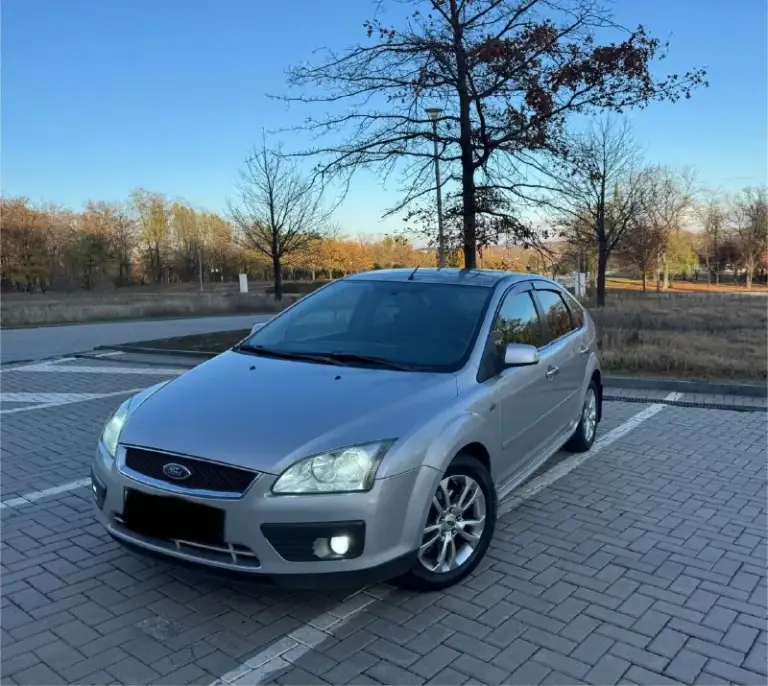 Продаю ford focus 2 ( форд фокус) 2006г 1.6 115л. С
Владею машиной больше полутора лет, за это время было сделано многое:
Новый гидроусилитель руля
Новая система шлангов гидроусилителя
Новая рулевая рейка
(Менял это все для устранения гула гура, но небольшой все равно остался)
Новый клапан вентиляции картерных газов
Новые бронепровода
Заменена жабка заднего хода
Новая катушка зажигания
Ремень грм был заменен около тысячи км назад
Произведена чистка форсунок, дроссельной заслонки
Новые подушки двигателя (гидроопора и задняя)
Заменены сальники штока выбора передач, левого привода, коленвала
Новый шкив коленвала
Заменено масло в коробке около 10 тыс назад, также масло гидроусилителя
По ходовке спереди - новые шруса, наконечники, шаровые, опоры и опорные подшипники, стойки стабилизатора.
645К торг уместен.
+79493523502 Г. Донецк - фотография - 1