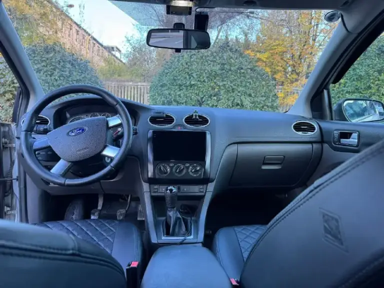 Продаю ford focus 2 ( форд фокус) 2006г 1.6 115л. С
Владею машиной больше полутора лет, за это время было сделано многое:
Новый гидроусилитель руля
Новая система шлангов гидроусилителя
Новая рулевая рейка
(Менял это все для устранения гула гура, но небольшой все равно остался)
Новый клапан вентиляции картерных газов
Новые бронепровода
Заменена жабка заднего хода
Новая катушка зажигания
Ремень грм был заменен около тысячи км назад
Произведена чистка форсунок, дроссельной заслонки
Новые подушки двигателя (гидроопора и задняя)
Заменены сальники штока выбора передач, левого привода, коленвала
Новый шкив коленвала
Заменено масло в коробке около 10 тыс назад, также масло гидроусилителя
По ходовке спереди - новые шруса, наконечники, шаровые, опоры и опорные подшипники, стойки стабилизатора.
645К торг уместен.
+79493523502 Г. Донецк - фотография - 9