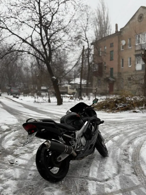 Honda cbr 600 f4
Год выпуска : 2000
Пробег : 43000км
Цена : 355к
———————————————
1 Хозяин в рф 🇷🇺
Юридически чистый с переоформлением, без штрафов и арестов
Резина перед новая, задняя на сезон, мотор работает без посторонних шумов, имеются пару нюансов по пластику
Если нужна автотека пишите скину
Также могу скинуть видео работы двигателя
+79494108304
Находится: г. Иловайск (могу помочь с доставкой 🚚)
📲 Tg: @dan1xxxz
📞 Звоните: +7(949)4108304 - фотография - 2