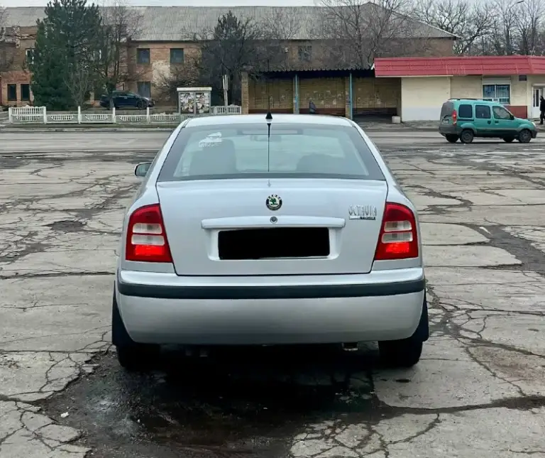 Продам skoda тур 1.6 skoda octavia tour авто в отличном состоянии, обслужена! Ходовая взбитая, мягкая, тормоза не бьют! Новые жидкости двигатель 1.6 коробка механика работает без нареканий, не дымит есть кондиционер, работает, регулировки зеркал, 2 эсп, чистый опрятный салон документы все чистые год 2008 цена 495.000 возможен торг +79494948718
📞 Звоните: +7(949)4948718 - фотография - 2