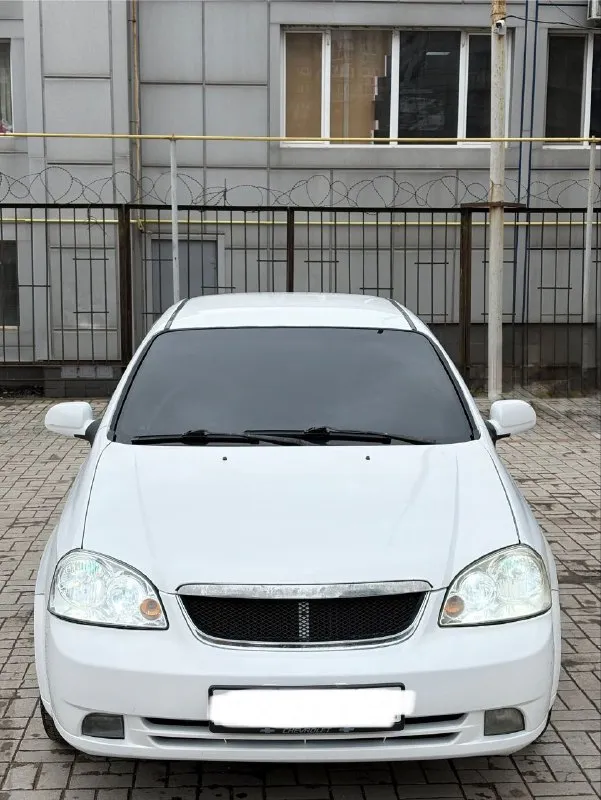 Chevrolet lacetti
Шевролет лачетти
Год выпуска 2008, объем двигателя 1.6
-16 Клапанный,
Цена 💰385.00 тыс. 💰
Автомобиль в полном порядке, двигатель в отличном состоянии, не дымит! Не троит! Масло не расходует!
Коробка в полном порядке без хрустов и прочего !
Ходовая в отличном состоянии, нечего не стучит! Не гремит ! Не шумит ! Отрабатывает правильно и очень мягко, едет приятно,
Авто как на фото такое и в живую!
Без коррозии ! Без гнили ! Без ржавчины ! Без рыжиков !
Дно, пороги, стаканы, в полном порядке!
Пробег 265т км.
2 Ключа,
Комплектация отличная👍 гидроусилитель руля, климат контроль, печка и кондиционер рабочий !
4 Стеклоподьемника, подогревы сидений,
Датчик дождя, датчик света, регулировка фар, электро регулировка зеркал, подогрев зеркал, abs, подушки безопасности, магнитола на андроиде, с блютуз,
Очень хороший свет led лампы ближний и дальний дорогие яркие👍
Документы чистые ! Не штрафов ! Не запретов ! Не залогов ! Нечего такого нет ! Макеевка
Цена 385.000
Сю+79496643082 - фотография - 7