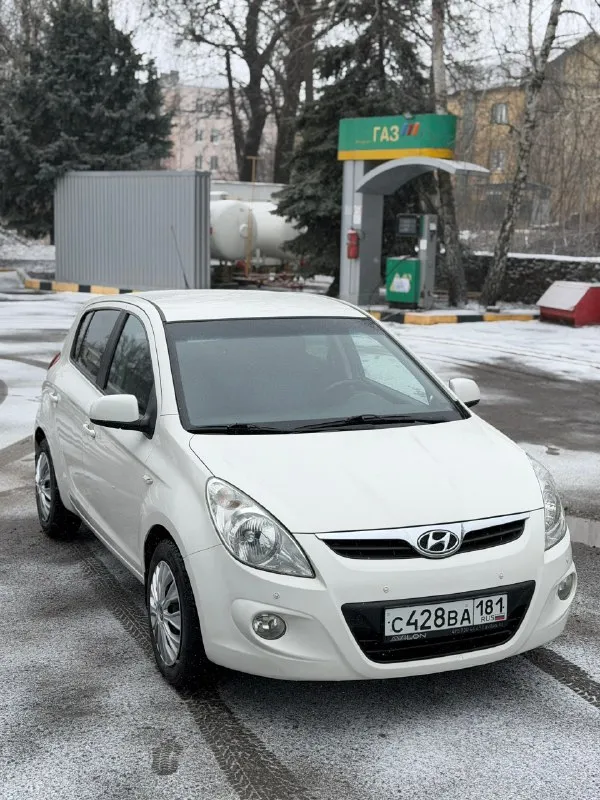 Hyundai i20 1.6 автомат
Цена 860💰тыс. Руб, торг после осмотра.
2012 Год выпуска, для своих лет в идеальном состоянии.
1 Хозяин за всю историю эксплуатацию, автомобиль был куплен при украине.
Автотека изумительная ✅
Без единого дтп за всю жизнь.
Пробег 210 тыс. Родной, любые проверки, подтвержден автотекой.
Двигатель работает идеально, масло не берет.
По коробке вопросов нет, переключает плавно, без пинков и рывков.
По электрике все работает, климат дует-заправлен.
Стоит сигнализация двухсторонняя.
Два комплекта резины.
Делать по автомобилю ничего не надо.
Г. Макеевка, связь +79494012032

📞 Звоните: +7(949)4012032 - фотография - 3