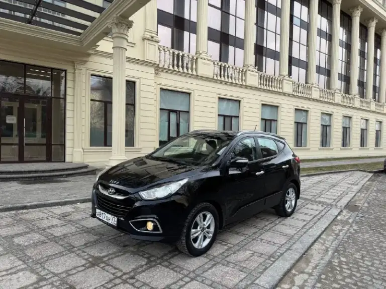 Продам hyundai ix35 2013 год в идеальном состоянии, двигатель 2.0 бензин полный привод, акпп полноценный автомат айсин, без дтп и подкрасов 1000% любые проверки любые авто эксперты, максимальная богатая комплектация, раздельный климат контроль эльктро зеркала с подогревом подогрев передних задних сидений круиз контроль мульти руль 4 эльктро стеклоподъемники с доводчиком музыка навигация комбинированный салон, прошла полное т. О заменены все фильтра масла не требует не каких вложений с документами полный порядок любой вид оформления, цена 1.350.🍋тел +79490908190 мариуполь
📞 Звоните: +7(949)0908190 - фотография - 1