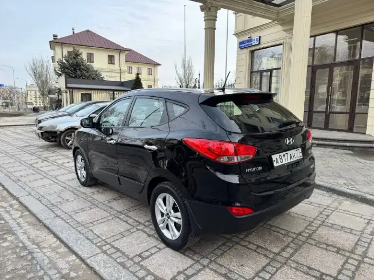 Продам hyundai ix35 2013 год в идеальном состоянии, двигатель 2.0 бензин полный привод, акпп полноценный автомат айсин, без дтп и подкрасов 1000% любые проверки любые авто эксперты, максимальная богатая комплектация, раздельный климат контроль эльктро зеркала с подогревом подогрев передних задних сидений круиз контроль мульти руль 4 эльктро стеклоподъемники с доводчиком музыка навигация комбинированный салон, прошла полное т. О заменены все фильтра масла не требует не каких вложений с документами полный порядок любой вид оформления, цена 1.350.🍋тел +79490908190 мариуполь
📞 Звоните: +7(949)0908190 - фотография - 5