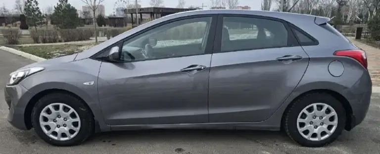 Продам hyundai i30 2014 года.
Машина в отличном сострянии.
Один хозяин по птс
Механика (шестиступенчатая)
Родной пробег 126 тыс.
Зеленая автотека.
Комплектация:
4 Стеклоподъемника
▫️Подогрев сидений
▫️Парктоник
▫️Мульти руль
▫️Ксенон
▫️Датчики света
▫️Абс
▫️Сервисная книжка
Звонмте спрашивайте торг.
Цена: 950.000₽
Тел +79494999745
📲 Tg: оксана
📞 Звоните: +7(949)4999745 - фотография - 4