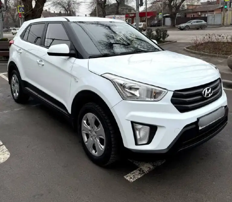 Продам hyundai creta, 2016г(декабрь), автомат, 160т. Км. Двигатель 1.6. Бензин. Без дтп. Все стекла родные включая лобовое.
Авто обслуживался только на специалезированном сервисе. Вложений не требует никаких.
Надёжный двигатель работает отлично. Не дымит, масло не ест совсем. Динамика хорошая, расход по трассе 6л, по городу 8,5л.
Коробка автомат работает без пинков, переключает плавно.
Ходовая обслужена. Зимняя резина. Вложений абсолютно не каких не требует!!!
Салон чистый, ухоженный, без царапин.
Комплектация: помощь спуска/подъема с горы, подогрев сидений, подогрев зеркал зоны дворников, мультируль, сенсорная мультимедия, камера заднего вида, парктроники и т. Д.
Цена 1.480р.   +79493942013
📲 Tg: сергей
📞 Звоните: +7(949)3942013 - фотография - 4