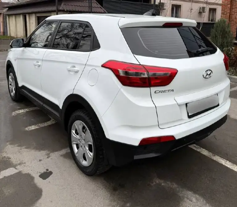 Продам hyundai creta, 2016г(декабрь), автомат, 160т. Км. Двигатель 1.6. Бензин. Без дтп. Все стекла родные включая лобовое.
Авто обслуживался только на специалезированном сервисе. Вложений не требует никаких.
Надёжный двигатель работает отлично. Не дымит, масло не ест совсем. Динамика хорошая, расход по трассе 6л, по городу 8,5л.
Коробка автомат работает без пинков, переключает плавно.
Ходовая обслужена. Зимняя резина. Вложений абсолютно не каких не требует!!!
Салон чистый, ухоженный, без царапин.
Комплектация: помощь спуска/подъема с горы, подогрев сидений, подогрев зеркал зоны дворников, мультируль, сенсорная мультимедия, камера заднего вида, парктроники и т. Д.
Цена 1.480р.   +79493942013
📲 Tg: сергей
📞 Звоните: +7(949)3942013 - фотография - 5