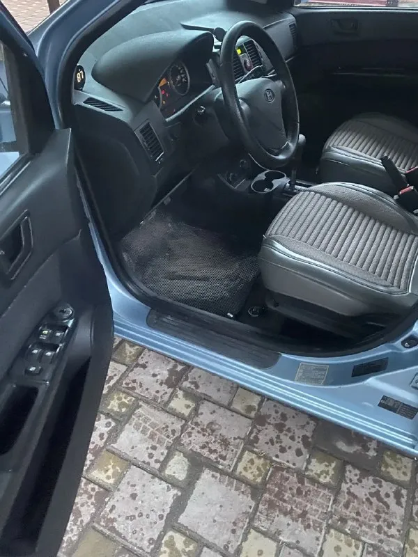 Автомобиль hyundai гетц 2007 г. В. 1.4.ат. Обслужен. Зимняя резина. Летняя на легкосплавных дисках. Автомобиль прошел полное то. Кто хочет хороший гетц без вложений. Совсем звоните. Есть авс. Гур. Электростеклоподьемники. Электрорегулировка зеркал. Подогрев зеркал и заднего стекла. Подогрев сидений. Серворуль. Бортовой компьютер. Кондиционер. Двигатель и коробка в превосходном состоянии. Макеевка. Тел 79493039475.79180313617.цена 580000т. Руб. Кто хочет обслуженную машину звоните. Диагностическая карта в подарок
📲 Tg: алексей
📞 Звоните: +7(949)3039475 - фотография - 7
