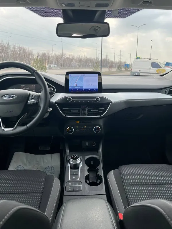 Ford фокус 2020 год выпуска. Двигатель 1.5, 120 л. С. Надежный 8-ступенчатый полноценный автомат (gm) технически идеален. В родном окрасе. Салон чистый не для курящих. Все работает. Адаптивный круиз, удержание в на полосе. Без пробега по рф. Автомобиль растоможен, купивший будет первым собственником в🇷🇺. Цена 1 750 000 ₽. Тел. +79497091912
📲 Tg: илья
📞 Звоните: +7(949)7091912 - фотография - 7
