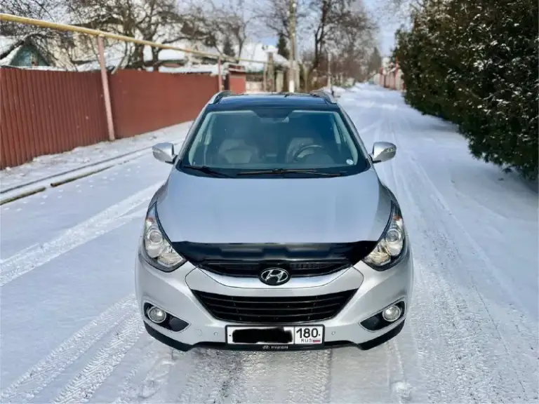 Продам hyundai ix35 sls!
Авто в отличнейшем состоянии!
# 2.0 Бензин
Пробег 204.000т. С к. М
Год 2011
Кпп автомат
Привод полный
Полностью обслужена в плоть до шлицов полного привода, и панарамы!
# В идеальном состоянии без задиров и т. Д
Комплектации максимальная !
Панорамная крыша
Без ключевой доступ
Запуск мотора с кнопки start-stop
Салон полностью кожаный родной
Заменена музыка на hannibal sounds
6 Колонок сабвуфер в штатном месте
Камера заднего вида fullhd
Парктроники
Gps навигация днр добавлено))
Hand free bluetooth с управлением на руле
Круиз контроль
Спуск с горы
Блокировка дифа
Датчик света дождя
4 Зоны обогрева сидений
2Х зонный климат
Сигнализация gsm
С автозапуском!
Два комплекта резины !
Местный учет хоз !
Осмотр г. Донецк центр пересечения ильича-шевченко
Цена 1.380.000 т. С руб.
Хороший торг !
+ 7 949 590 5326
📲 Tg: sss$
📞 +7(949)5905326
📲 Tg: sss$
📞 Звоните: +7(949)5905326 - фотография - 2