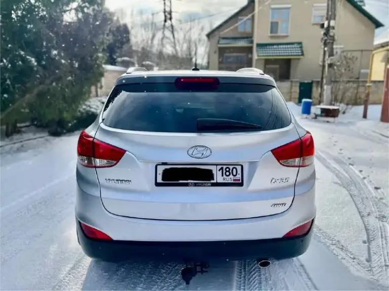 Продам hyundai ix35 sls!
Авто в отличнейшем состоянии!
# 2.0 Бензин
Пробег 204.000т. С к. М
Год 2011
Кпп автомат
Привод полный
Полностью обслужена в плоть до шлицов полного привода, и панарамы!
# В идеальном состоянии без задиров и т. Д
Комплектации максимальная !
Панорамная крыша
Без ключевой доступ
Запуск мотора с кнопки start-stop
Салон полностью кожаный родной
Заменена музыка на hannibal sounds
6 Колонок сабвуфер в штатном месте
Камера заднего вида fullhd
Парктроники
Gps навигация днр добавлено))
Hand free bluetooth с управлением на руле
Круиз контроль
Спуск с горы
Блокировка дифа
Датчик света дождя
4 Зоны обогрева сидений
2Х зонный климат
Сигнализация gsm
С автозапуском!
Два комплекта резины !
Местный учет хоз !
Осмотр г. Донецк центр пересечения ильича-шевченко
Цена 1.380.000 т. С руб.
Хороший торг !
+ 7 949 590 5326
📲 Tg: sss$
📞 +7(949)5905326
📲 Tg: sss$
📞 Звоните: +7(949)5905326 - фотография - 5