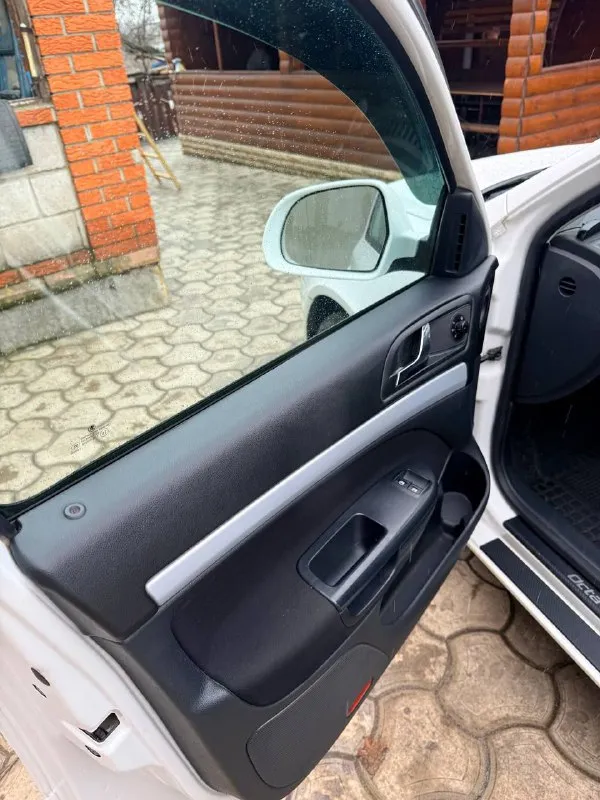 Продам skoda octavia а5 2011 год, рейстайлинг.
Автомобиль в хорошем состоянии.
- Мотор 1.6 mpi
- Пробег 300 т. Км
- Коробка механика (работает идеально)
- Двигатель без посторонних звуков
- Гбо (новая, вписанное в техпаспорт)
- Кондиционер
- Мультимедия android
- Задний патронник (новый)
- Автомобиль обслужен по регламенту
- Авто без вложений ❗️
- По птс один хозяин, документы чистые, без запретов, без штрафов, переоформление без проблем, можно сразу в мрэо
- В комплекте летняя резина + штатная магнитола
Цена: 750 000
Торг у капота
Осмотр мариуполь
Все вопросы по телефону:
+79497169681 - Александр - фотография - 7