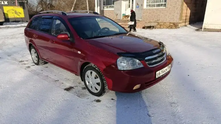 Chevrolet lacetti 1.6 mt, 2007, 216 000 км машина на полном ходу обслужена, масла свечи фильтра заменил есть чеки, два ключа книга + два комплекта калёс на дисках отдам хорошим людям, камера заднего вида сигнализация кондиционер все работает. Цена 510 тысяч рублей +79495861645, +7949 3313074 город донецк. - фотография - 4