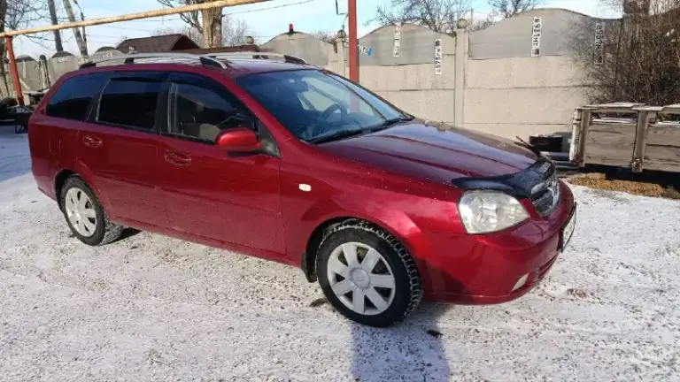 Chevrolet lacetti 1.6 mt, 2007, 216 000 км машина на полном ходу обслужена, масла свечи фильтра заменил есть чеки, два ключа книга + два комплекта калёс на дисках отдам хорошим людям, камера заднего вида сигнализация кондиционер все работает. Цена 510 тысяч рублей +79495861645, +7949 3313074 город донецк. - фотография - 9