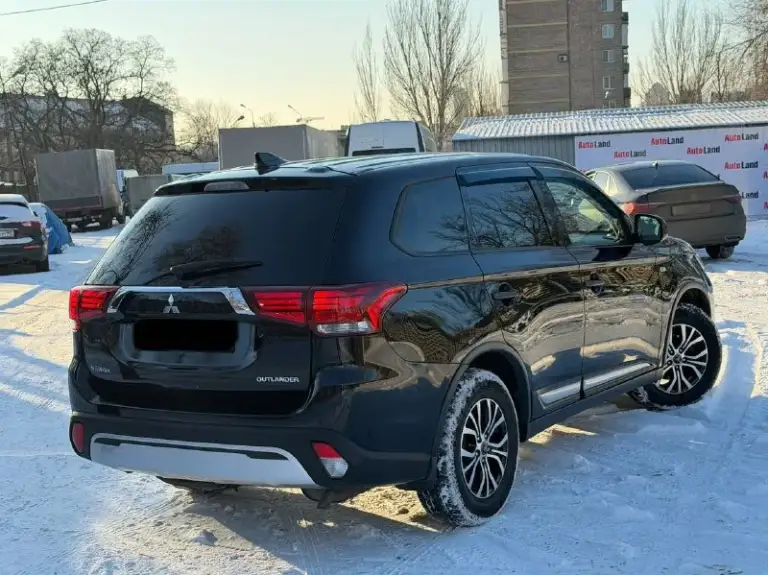 В продаже mitsubishi outlander 2017 года выпуска!
Автомобиль на бензиновом моторе объемом 2.0 литра, работает идеально без каких либо посторонних шумов, в отличном состоянии без каких либо дефектов!
Автомобиль в красивом черном цвете на красивых дисках без внимания не остается, стоит дорогой андроид магнитофо.
Юридически абсолютно чистый автомобиль, возможна продажа в кредит также рассмотрю ваши предложения на обмен.
Осмотр донецк
Цена: 1.580.000₽, торг быстрому покупателю
☎️ +7 (949) 628-72-17
📞 Звоните: +7(949)6287217 - фотография - 5