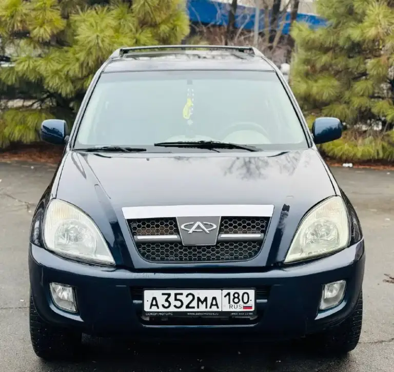 Марка: cherry tiggo t11
Год выпуска: 2007
Обьем мотора: 2.4
Коробка: механическая
Пробег: 253.000
Описание: машина на отличном ходу, мотор в отличном состоянии не дымит не троит масло не кушает, коробка включается без хрустов и вылета, дно пороги в отличном состоянии без дыр, ходовая часть без нареканий, по кузову машинка как на фото, я собственник продаю тоже я, техосмотр есть!
Комплектация: abs, airbag, кондей (рабочий и заправлен), подогрев передних сидений, обогрев переднего и заднего стекла, гидроусилитель руля, все электро стекла подъемники с доводчиком, электро зеркала, люк ( работает во всех положениях не течет), сигнализация центральный замок с автозапуском.
Осмотр: донецк/макеевка
Цена: 435.000 руб торг у капота!
Связь: +79494046797 +79939005954 телеграм и вотсап на этих же номерах.
Так же рассмотрю варианты обмена. - фотография - 1