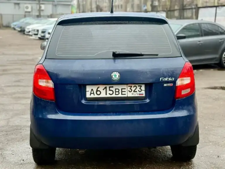 💶 Цена:690.000
📮 Город:донецк
🚘 Марка / модель:skoda fabia 2(рестайлинг)
📅 Год выпуска:2011
📊 Пробег:200000км
⛽ Двигатель (тип, объем, ):бензин 1.6
🔧 Тип кпп:автомат
📝 Описание:техосмотр пройден. Два ключа. Оригинальный птс. Кондиционер работает. Новая зимняя резина. Готовы на любые проверки. Полностью обслужена. Переоформление без проблем. Возможна продажа в кредит.
☎ Контактный телефон:+79495001160 - фотография - 5