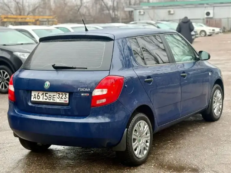 💶 Цена:690.000
📮 Город:донецк
🚘 Марка / модель:skoda fabia 2(рестайлинг)
📅 Год выпуска:2011
📊 Пробег:200000км
⛽ Двигатель (тип, объем, ):бензин 1.6
🔧 Тип кпп:автомат
📝 Описание:техосмотр пройден. Два ключа. Оригинальный птс. Кондиционер работает. Новая зимняя резина. Готовы на любые проверки. Полностью обслужена. Переоформление без проблем. Возможна продажа в кредит.
☎ Контактный телефон:+79495001160 - фотография - 6