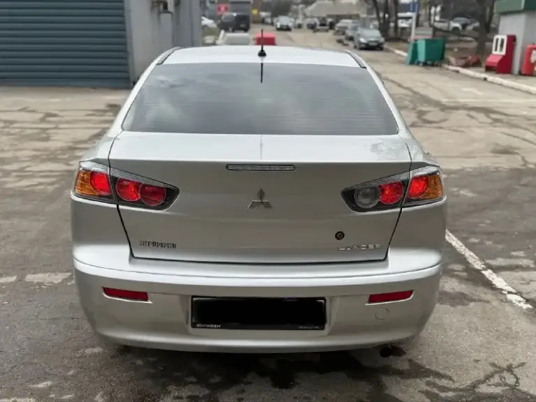 Mitsubishi lancer x 2012 год
Мотор 1.6 коробка автомат.
Родной пробег 135 тыс км.
Автомобиль в хорошем состоянии.
Мотор работает отлично. Акпп также в штатном режиме.
Все стекла родные.
Комплектация: 4 эсп, кондиционер, мультируль, установлена магнитола с камерой заднего вида, сигнализация, подогревы передних сидений.
Из последнего меняли: амортизаторы( перед, зад), термостат, масло в акпп.
Документы в порядке. Полное переоформление.
Цена: 950 тыс
+79495064409 - фотография - 8