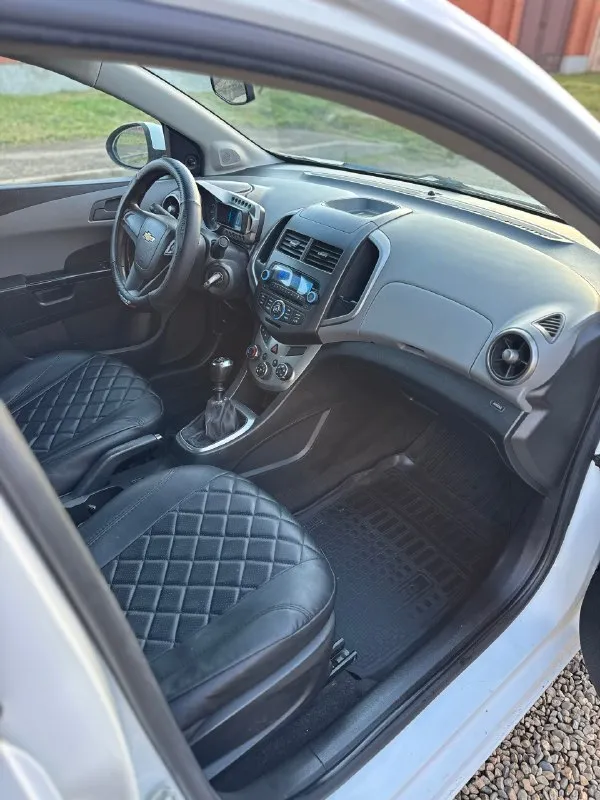 Продам chevrolet aveo т300
Год выпуска: 2013
Объем: 1,6 бензин, механика.
Пробег: 150 тыс. Км.
✅ Полностью в родном окрасе.
✅ Стекла все родные, включая лобовое.
✅ Автомобиль без рыжиков, кузов и днище без гнили.
На автомобиль времени и средств не жалели. Обслужен полностью, проведено много работ.
Из последних замен. Комплект грм. Замена радиатора. Замена подушек двигателя. Перебрана ходовая. И колодки.
, Коробка - без каких-либо нареканий. Подвеска идеальная, без стуков. Все работает как и должно.
Просторный, комфортный автомобиль, с приятным расходом топлива.
✅ 2 Ключа. Сервисные книги.
Машиной будете довольны. Работает каждая кнопочка.
Цена: 680 ₽ торг.
+7-949-813-10-44
По всем вопросам звоните.
Нахожусь в донецке.

📞 Звоните: +7(949)8131044 - фотография - 10