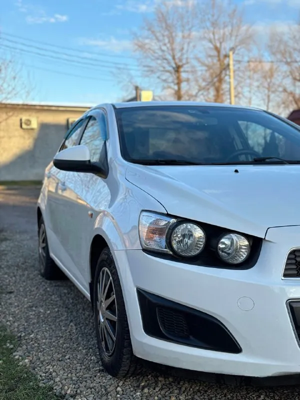Продам chevrolet aveo т300
Год выпуска: 2013
Объем: 1,6 бензин, механика.
Пробег: 150 тыс. Км.
✅ Полностью в родном окрасе.
✅ Стекла все родные, включая лобовое.
✅ Автомобиль без рыжиков, кузов и днище без гнили.
На автомобиль времени и средств не жалели. Обслужен полностью, проведено много работ.
Из последних замен. Комплект грм. Замена радиатора. Замена подушек двигателя. Перебрана ходовая. И колодки.
, Коробка - без каких-либо нареканий. Подвеска идеальная, без стуков. Все работает как и должно.
Просторный, комфортный автомобиль, с приятным расходом топлива.
✅ 2 Ключа. Сервисные книги.
Машиной будете довольны. Работает каждая кнопочка.
Цена: 680 ₽ торг.
+7-949-813-10-44
По всем вопросам звоните.
Нахожусь в донецке.

📞 Звоните: +7(949)8131044 - фотография - 3