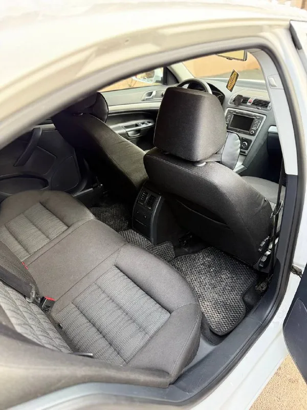 Продам личный автомобиль skoda octavia a5 1.8 tsi на классическом японском автомате aisin (не дсг)

Полностью обслуженный авто, вопросов и нареканий нет
Не чипованый, экология на месте
Пригонялся с чехии

Максимальная комплектация
С адаптивными ксенон фарами, мультирулем, круиз контролем, климат контролем, подогревом всех сидений, окон, огромный багажник, подвеска с пакетом плохих дорог (выше клиренс)

217 Родного пробега
Едет очень бодро, коробка переключает передачи отлично, пинков и прочего нет

Машину обслуживал всегда вовремя и денег на комплектующие не жалел
Менял масло летом каждые 5к, зимой 6
Двигатель масло не ест, нет никаких течей, абсолютно сухо под капотом

16 Колеса с дисками зима (шипы) и лето.

950 Тысяч, торг
+79787051015 - фотография - 9