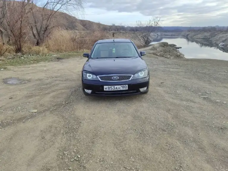 Продаже имеется ford mondeo 3, 2003 года выпуска, мотор 2.5 6 цилиндровый 170 л. С, автоматическая коробка передач, по мотору и акпп без вопросов, комплектация chia, полный электро пакет, климат контроль, подогрев лобового стекла, электро регулировка зеркал, подогрев передних сидений, электро регулировка передних сидений, пробег по одометру 335000 тысяч км, машина в не плохом состоянии едет хорошо, дыр нет вообще, резина зима в хорошем состоянии, по документам полный порядок, птс стс дкп все имеется, находится в нижней крынке 400000₽ лс или телеграм +79497205355
📞 Звоните: +7(949)7205355 - фотография - 5